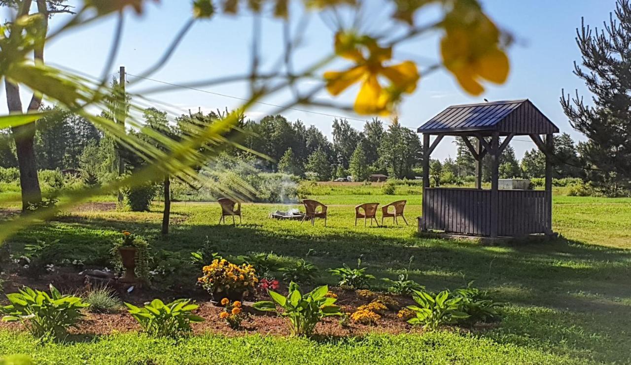 Guest House Saulgriezes Nīca 外观 照片